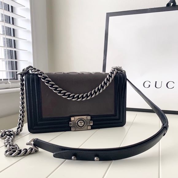 🎉HOST PICK 🎉Chanel Le Boy Old Medium - Picture 6 of 7